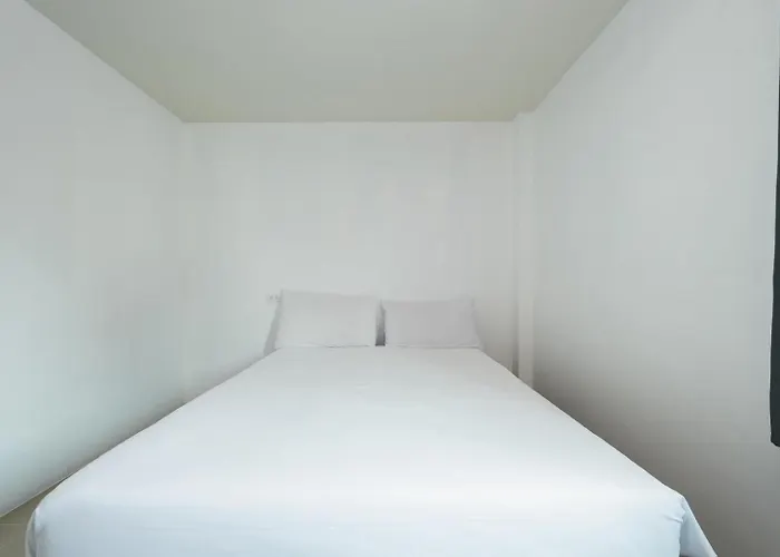Bob House Sukhumvit 42l1 Bts Ekkamai บ็อบ เฮ้าส์ รถไฟฟ้า เอกมัย Bangkok