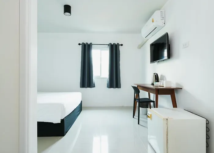 Bob House Sukhumvit 42l1 Bts Ekkamai บ็อบ เฮ้าส์ รถไฟฟ้า เอกมัย * Bangkok