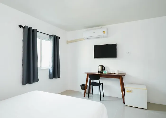 Apartment Bob House Sukhumvit 42l1 Bts Ekkamai บ็อบ เฮ้าส์ รถไฟฟ้า เอกมัย *