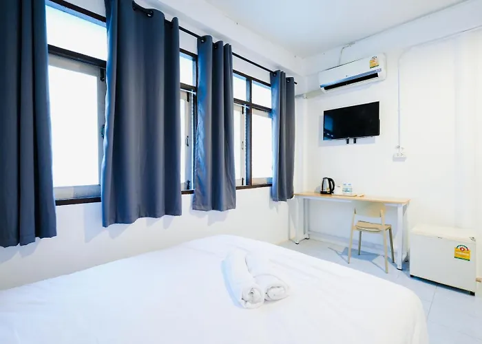 Bob House Sukhumvit 42l1 Bts Ekkamai บ็อบ เฮ้าส์ รถไฟฟ้า เอกมัย Lejlighed *