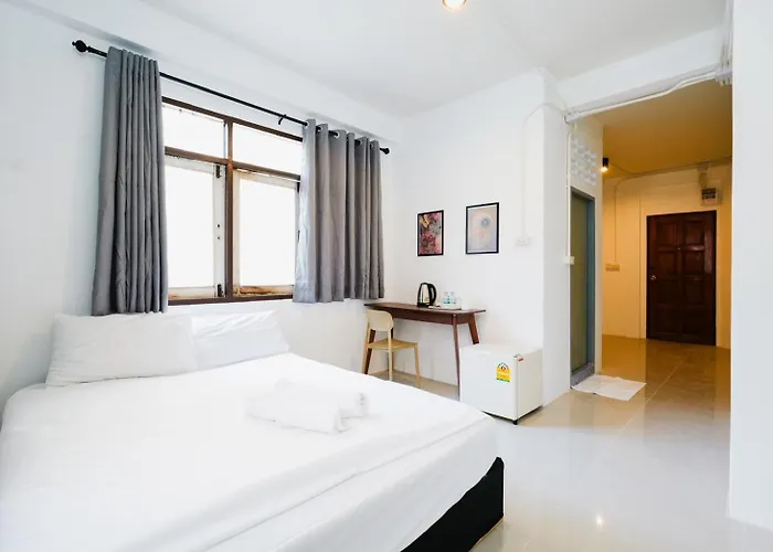 Apartment Bob House Sukhumvit 42l1 Bts Ekkamai บ็อบ เฮ้าส์ รถไฟฟ้า เอกมัย *