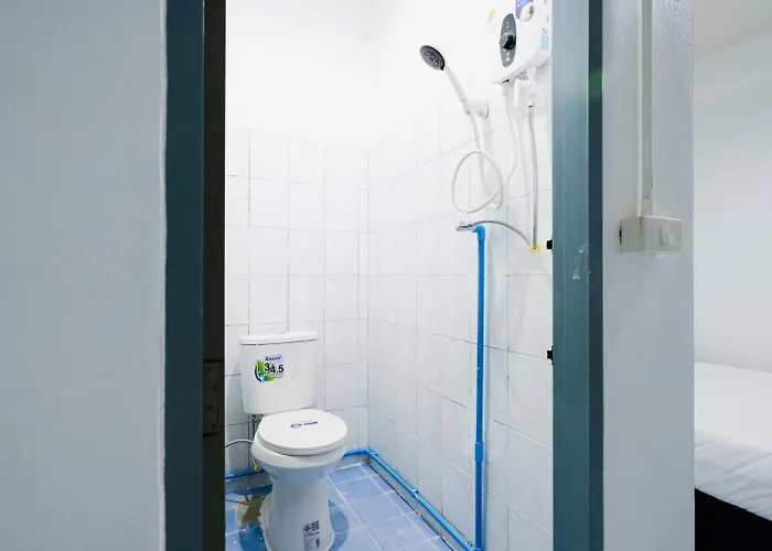 Bob House Sukhumvit 42l1 Bts Ekkamai บ็อบ เฮ้าส์ รถไฟฟ้า เอกมัย * Bangkok