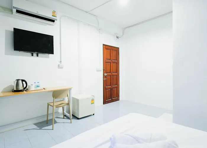 Bob House Sukhumvit 42l1 Bts Ekkamai บ็อบ เฮ้าส์ รถไฟฟ้า เอกมัย Apartment *