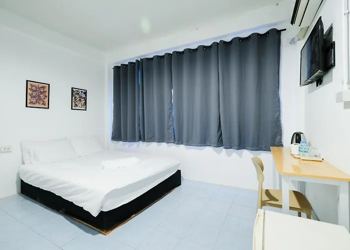 Bob House Sukhumvit 42l1 Bts Ekkamai บ็อบ เฮ้าส์ รถไฟฟ้า เอกมัย *
